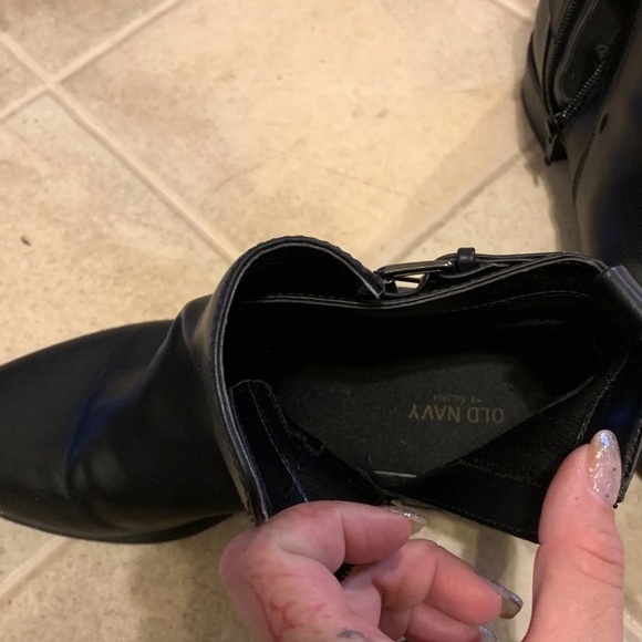 Boots - Picture 3 of 3